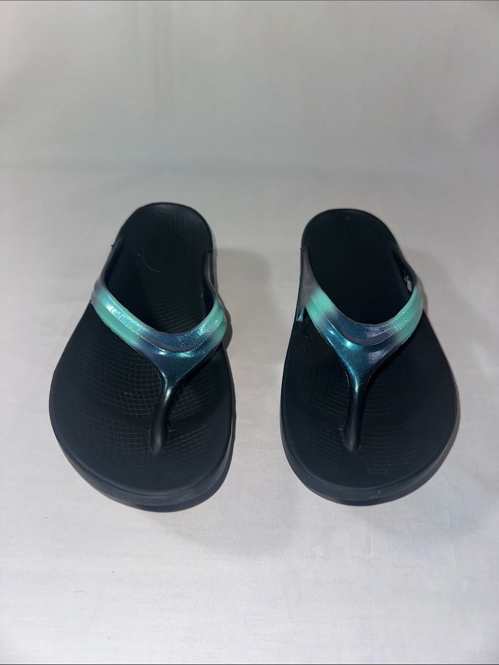 OOFOS OOriginal Sport Thong Sandals Black Iridescent Teal Recovery
